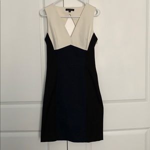 Flattering and sophisticated sheath dress